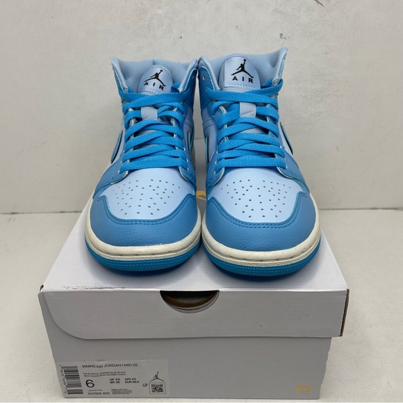 Nike Air Jordan 1 Retro Mid SE WMNS “Ice Blue/Powder Blue” 2023 - Picture 2 of 4
